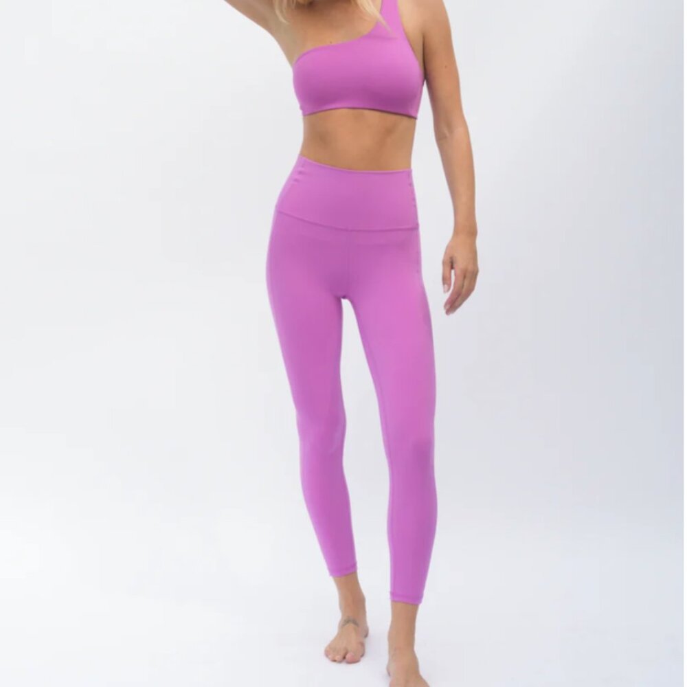 Super Moves Tight Left on Friday Hot PInk Leggings